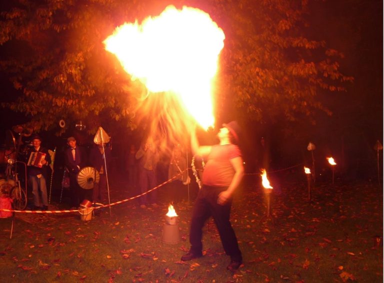 Free ‘Garden of Light’ Illimination Festival